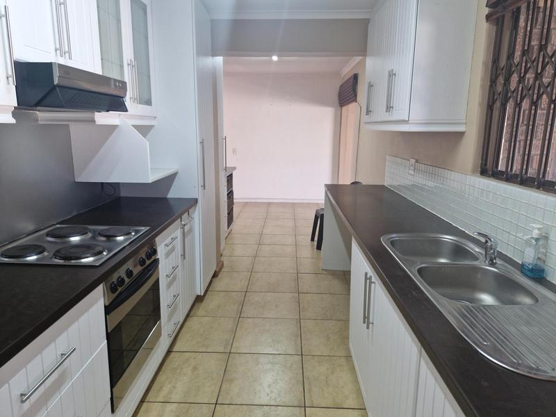 2 Bedroom Property for Sale in Glenwood Western Cape